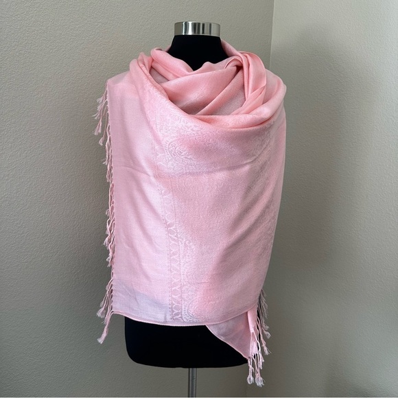 NWT 100% Pashmina Wrap Pink Satin Paisley Floral Fringe Scarf - Picture 1 of 8
